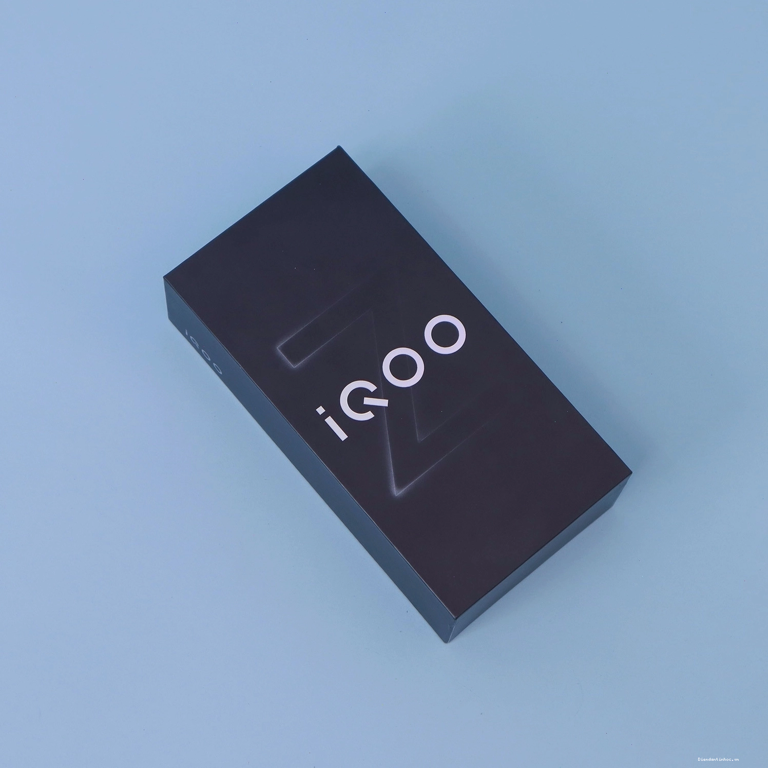 Màn hình AMOLED 144Hz của iQOO Z9 Turbo hiển thị sắc nét