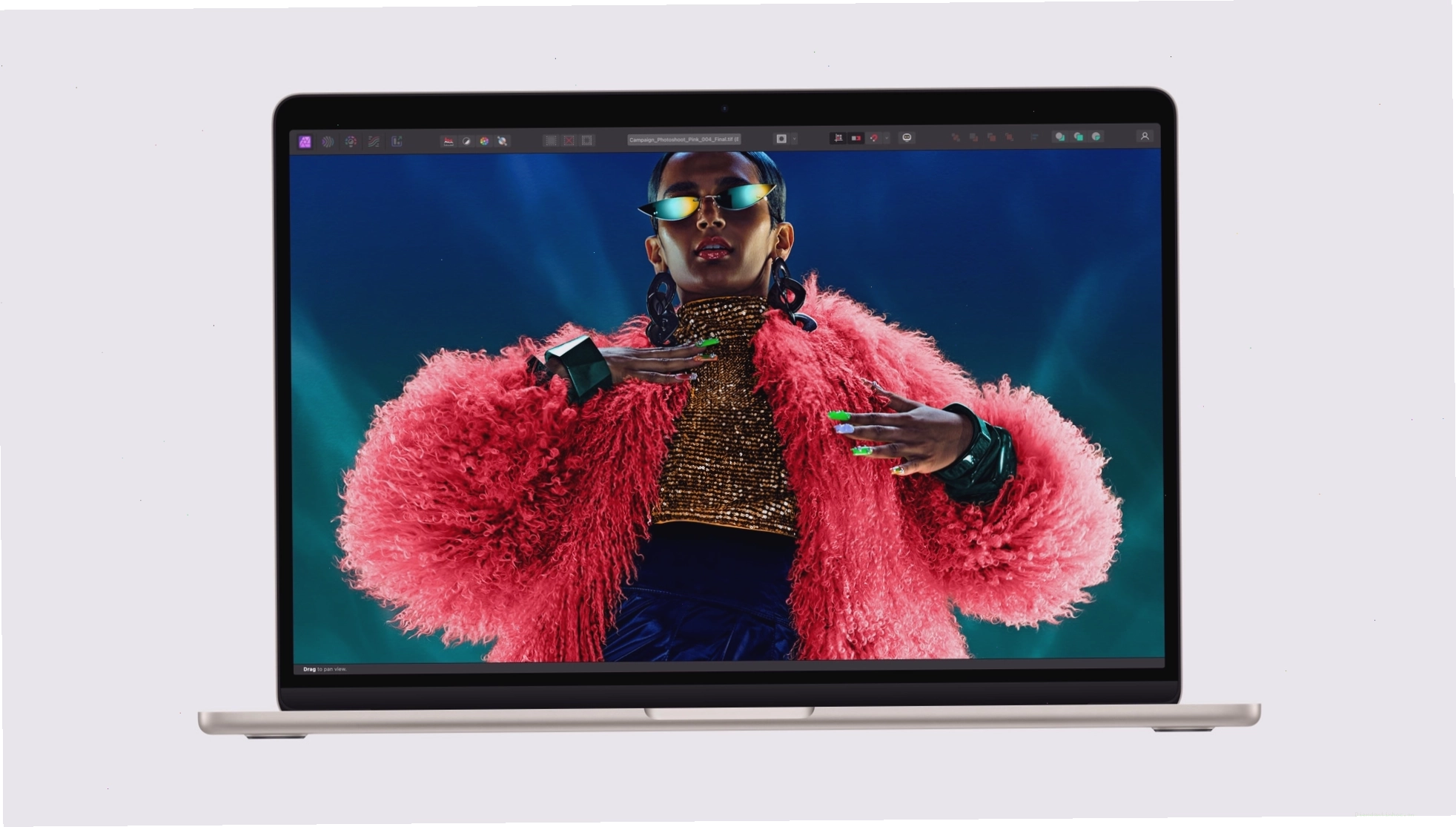 Màn hình Liquid Retina của MacBook Air M3 2026