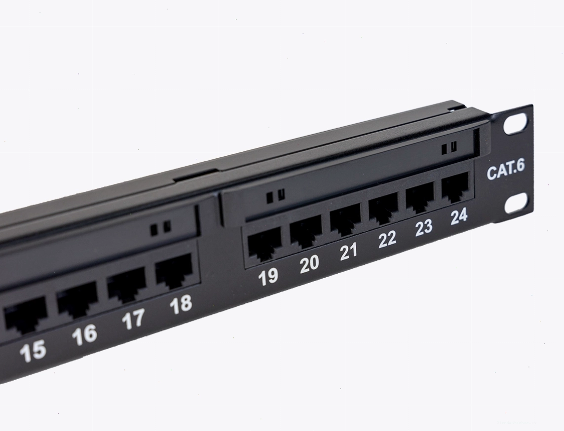 Mặt trước Patch Panel DINTEK PowerMax Cat6 UTP