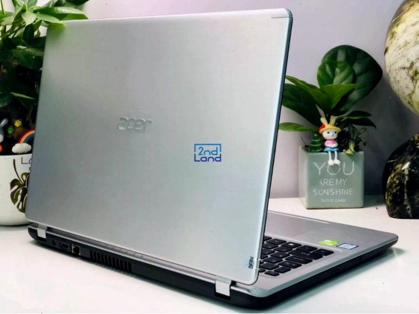 Máy tính Acer cũ với cấu hình tốt trong tầm giá
