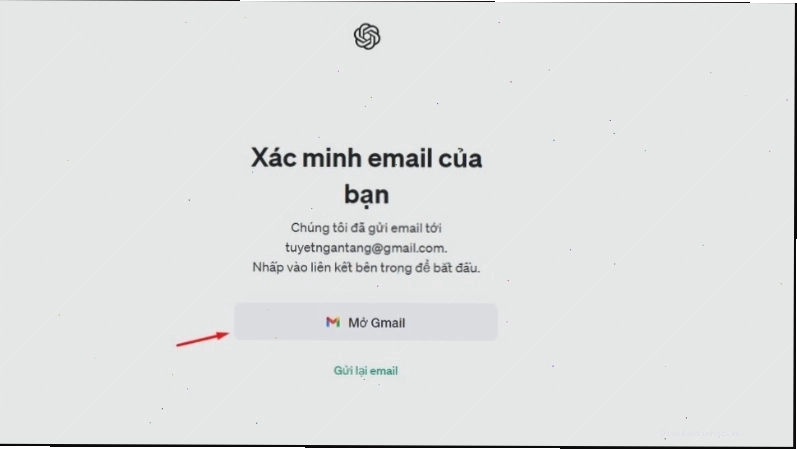 Mở email để xác minh tài khoản Chat GPT