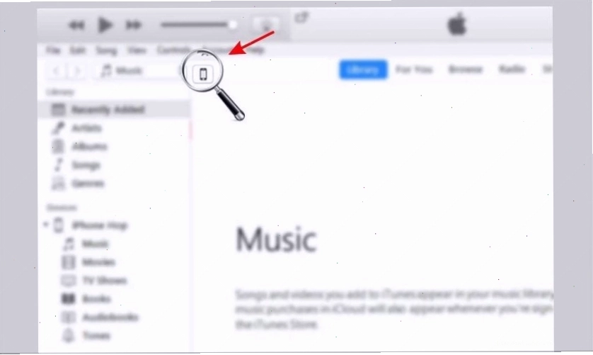 Mở ứng dụng iTunes trên máy tính và kết nối điện thoại