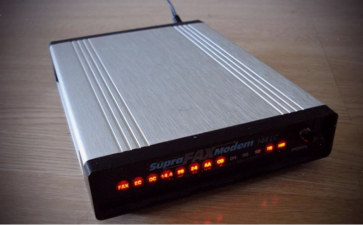 Modem WiFi là thiết bị kết nối với nhà mạng để nhận tín hiệu Internet
