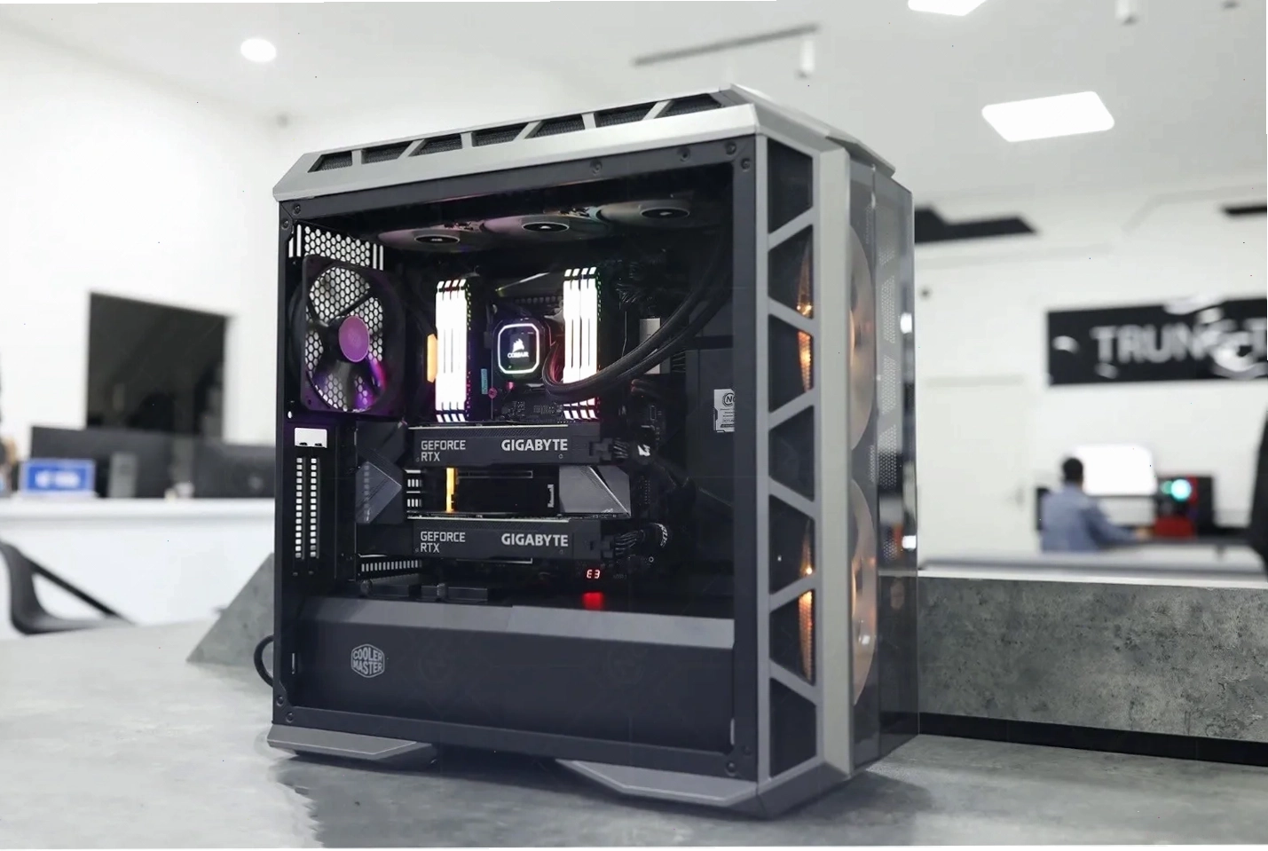 Nguyễn Công PC cung cấp giải pháp PC AI hiệu quả cho doanh nghiệp