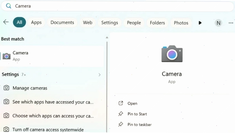 Nhấn vào Camera để kiểm tra ứng dụng còn hoạt động tốt không