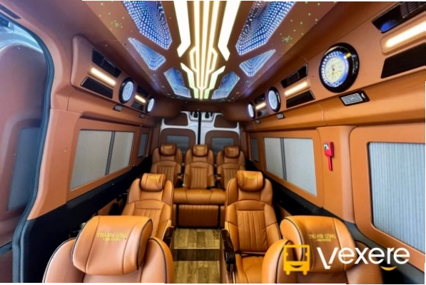 Nội thất xe limousine Thành Công đi Bình Phước