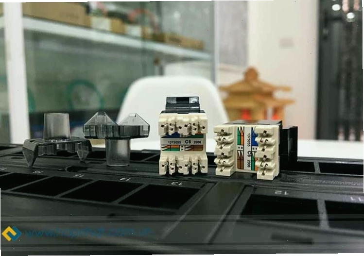 Patch Panel Cat6 24 Port của CommScope