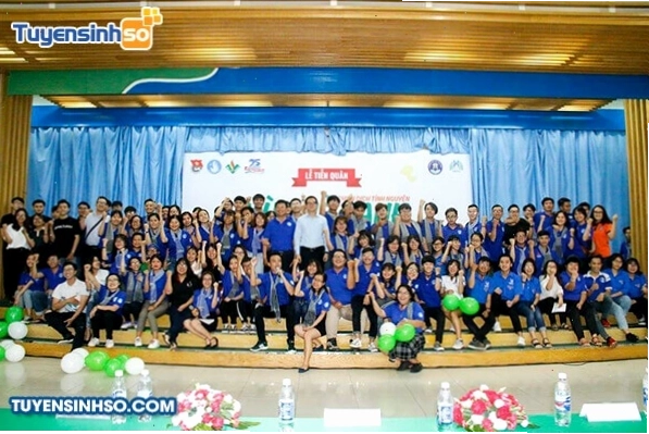 Sinh viên Đại học Văn Hiến trong buổi lễ tốt nghiệp