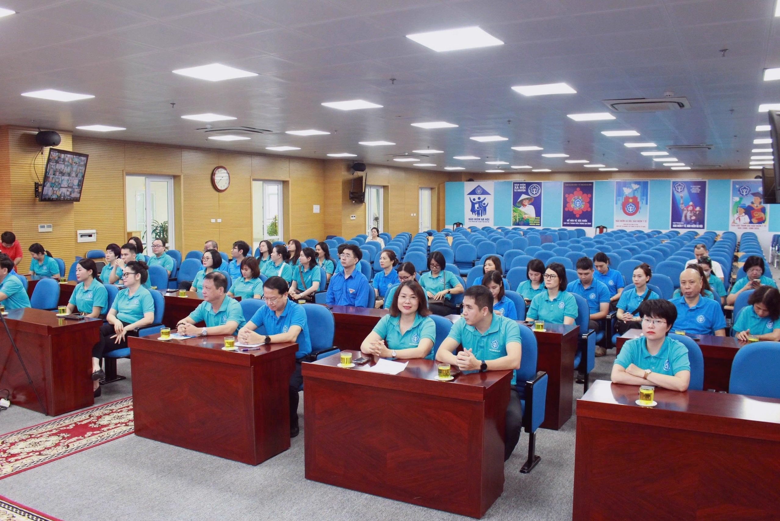 Tài liệu pháp luật được sắp xếp ngăn nắp