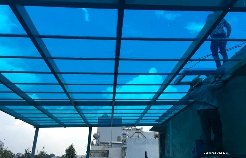 Tấm lợp sáng chống UV - Giải pháp chiếu sáng an toàn và hiệu quả