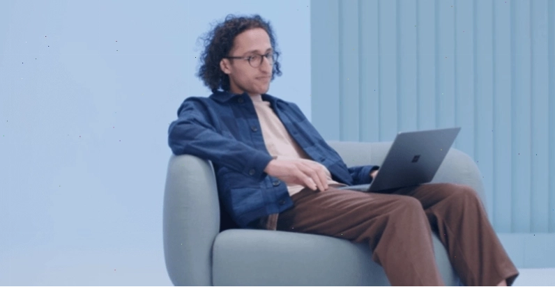 Thiết kế mỏng nhẹ và các tùy chọn màu sắc của Surface Laptop Go 2
