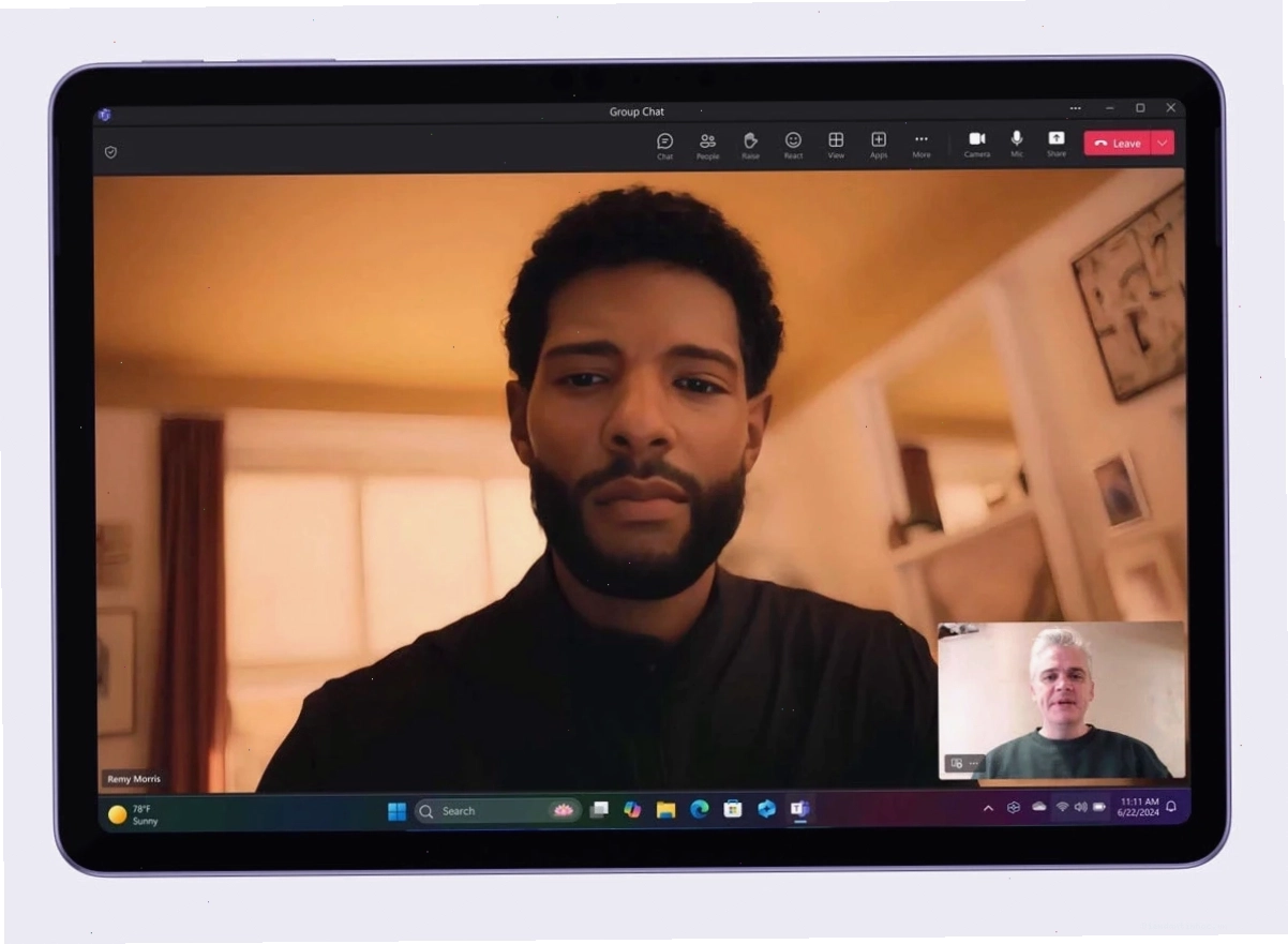 Webcam và micro trên laptop
