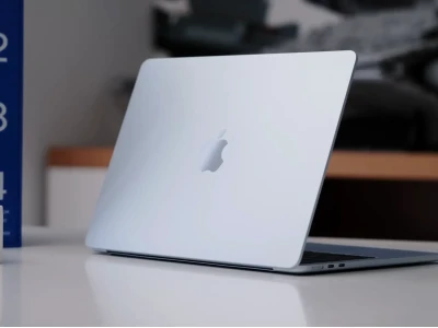 MacBook Air M4: Đánh giá chuyên sâu và tiềm năng sử dụng năm 2026